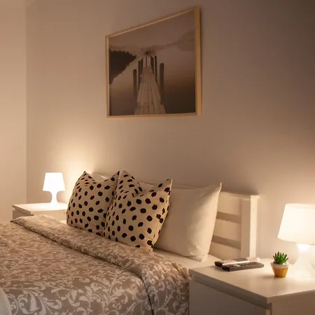 Just4uapartment - Near Lisbon & - With Ac شقة ألمادا