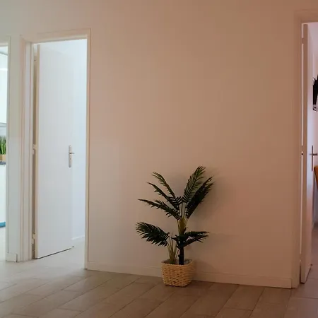 Just4uapartment - Near Lisbon & - With Ac דירה